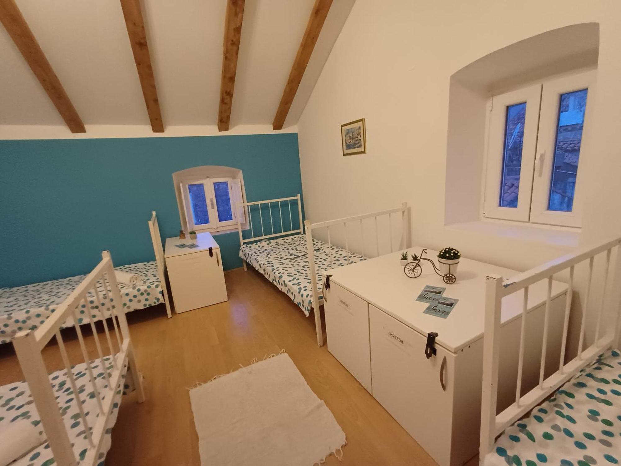City Walls Hostel Dubrovnik Ngoại thất bức ảnh