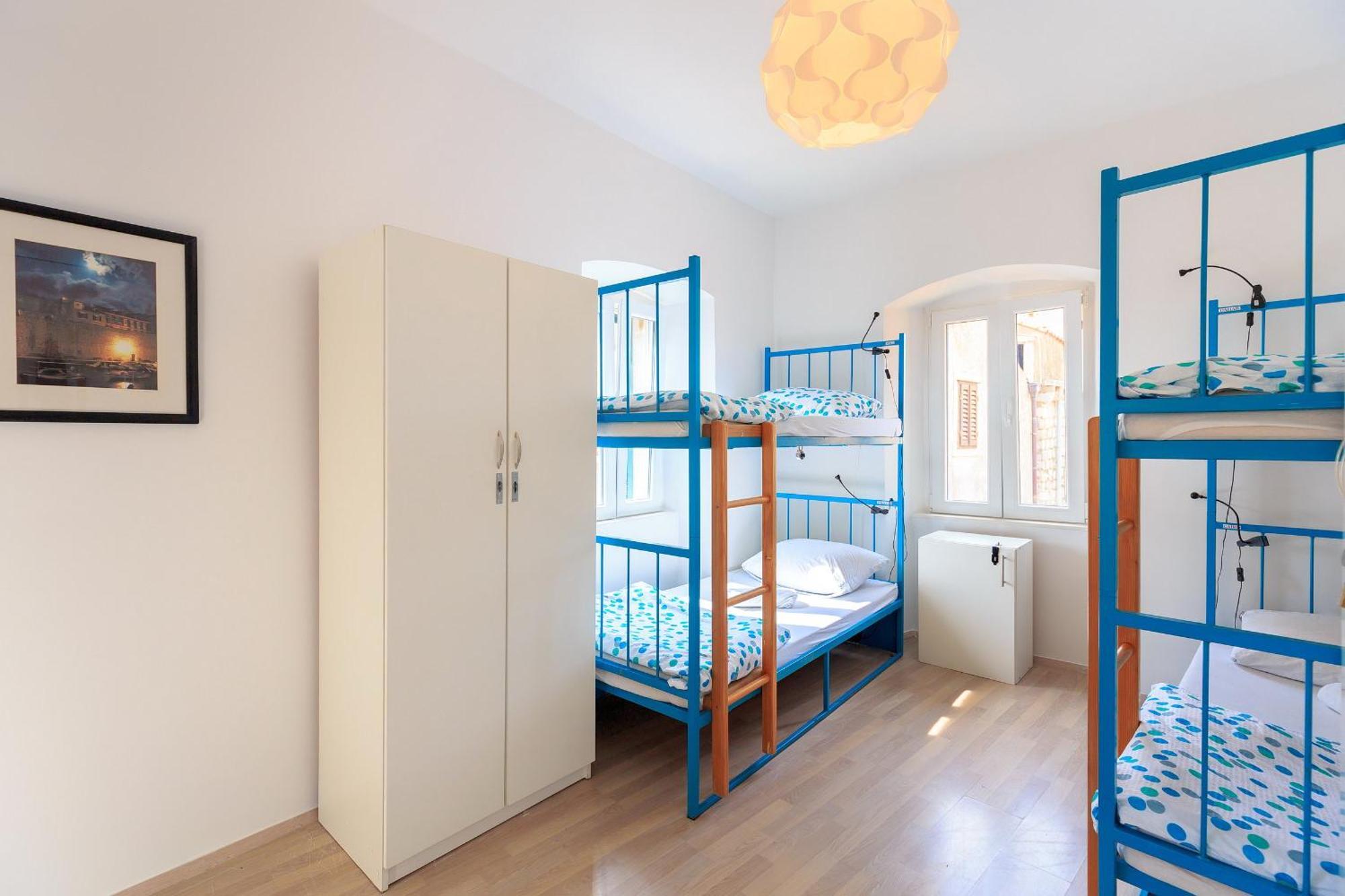 City Walls Hostel Dubrovnik Ngoại thất bức ảnh